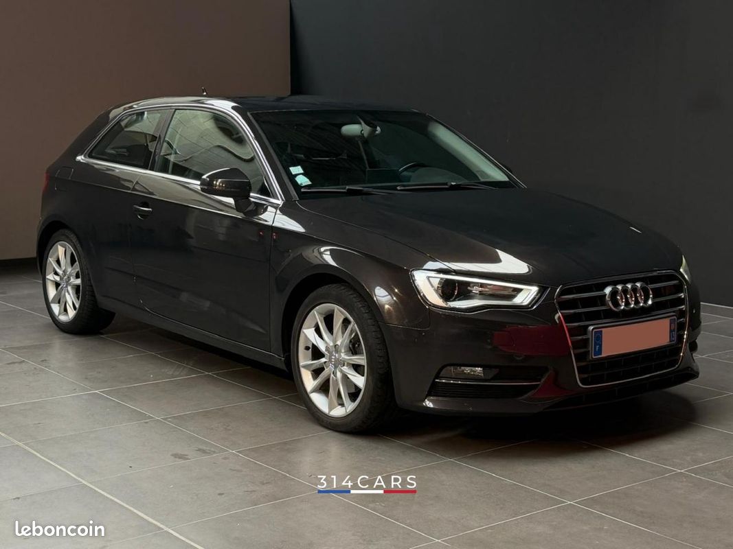 Audi A3 2.0 TDI 150 Ambition 2012 — vue 4