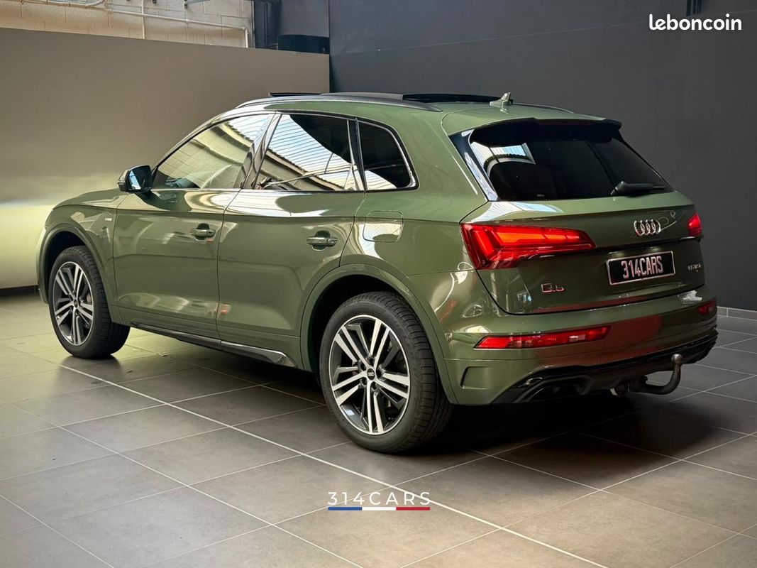 Audi Q5 55 TFSI e S line quattro 2021 — vue 3
