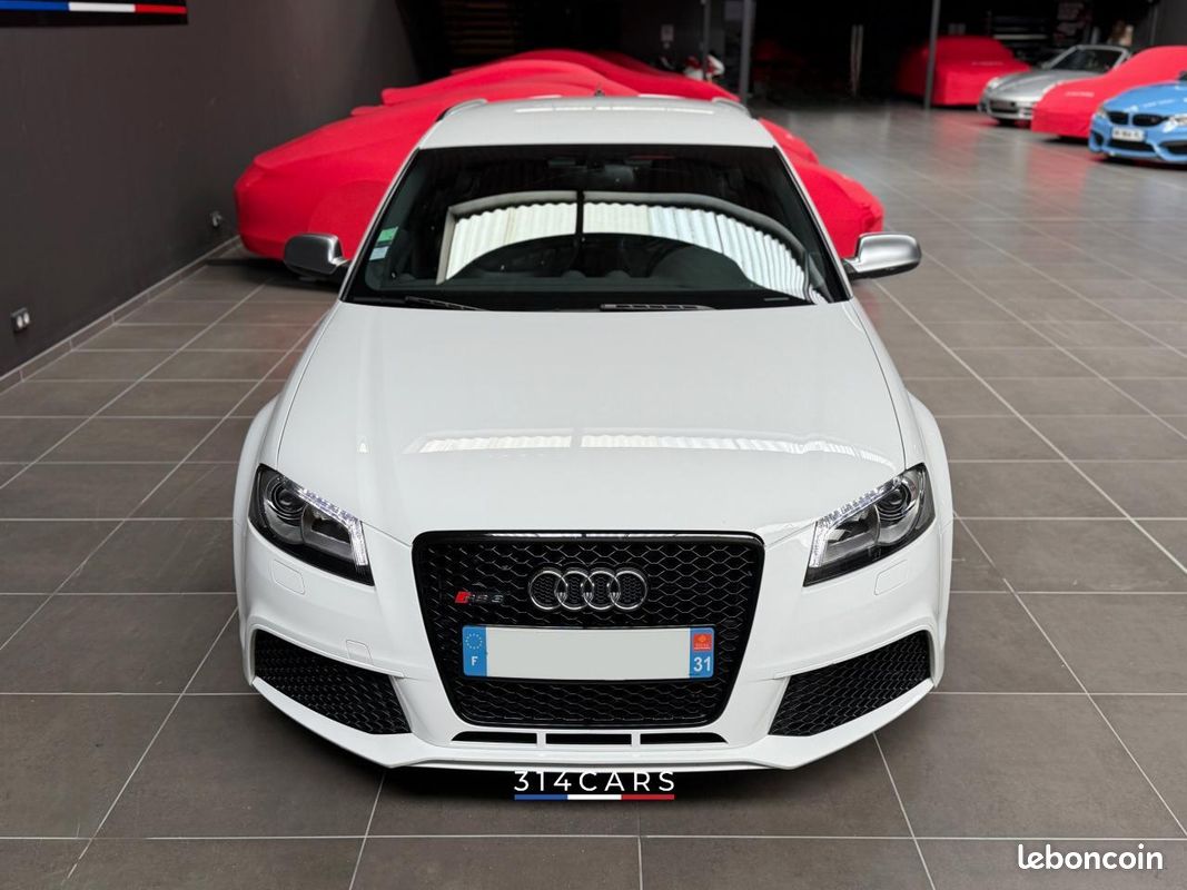 Audi RS3 Sportback 2011 — vue 3