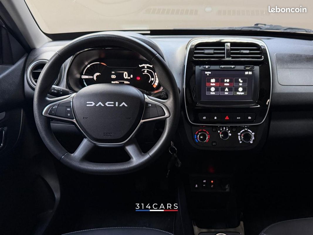 Dacia Spring 45 Essential 2022 — vue 4