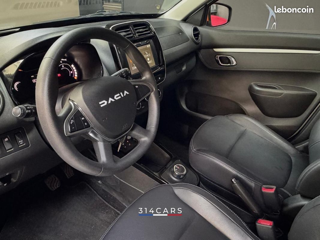 Dacia Spring 45 Essential 2022 — vue 5