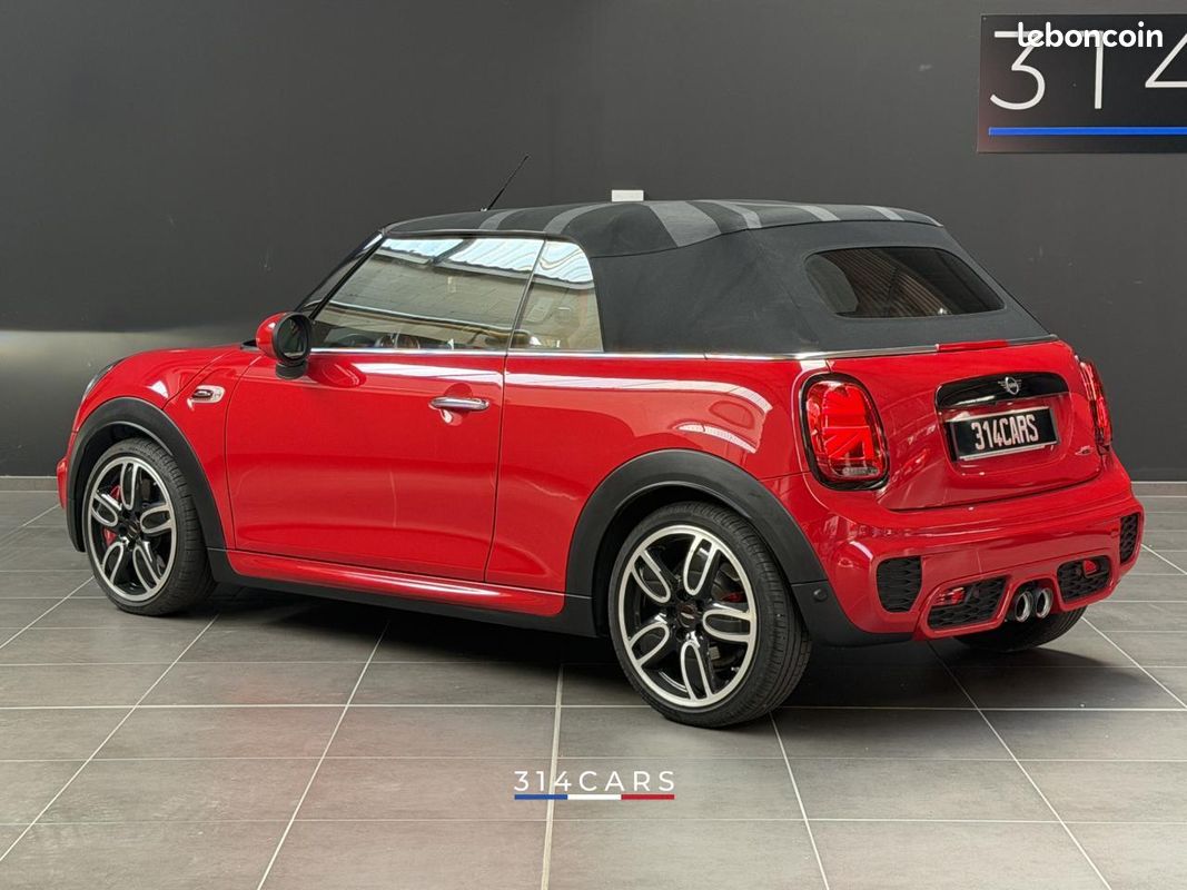 Mini Cabrio John Cooper Works 231 BVA8 2019 — vue 3