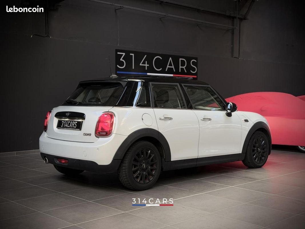 MINI Cooper 5 portes 1.5 136 Heddon Street 2018 — vue 2