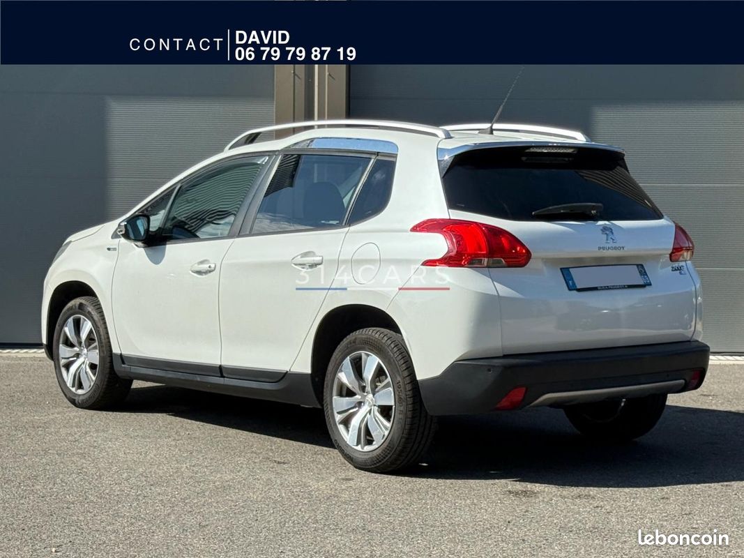 Peugeot 2008 1.6 e-HDi 92 Crossway 2015 — vue 3