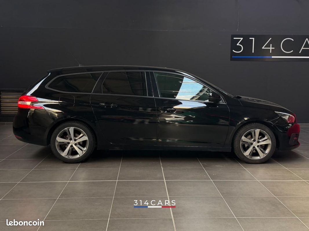 Peugeot 308 SW 1.5 BlueHDi 130 Active EAT8 Phase 2 2020 — vue 2