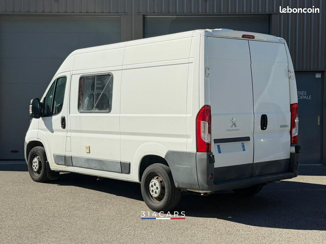Peugeot Boxer 335 L2H2 2.2 HDi 130 Pack Clim aménagé 2015 — vue 2