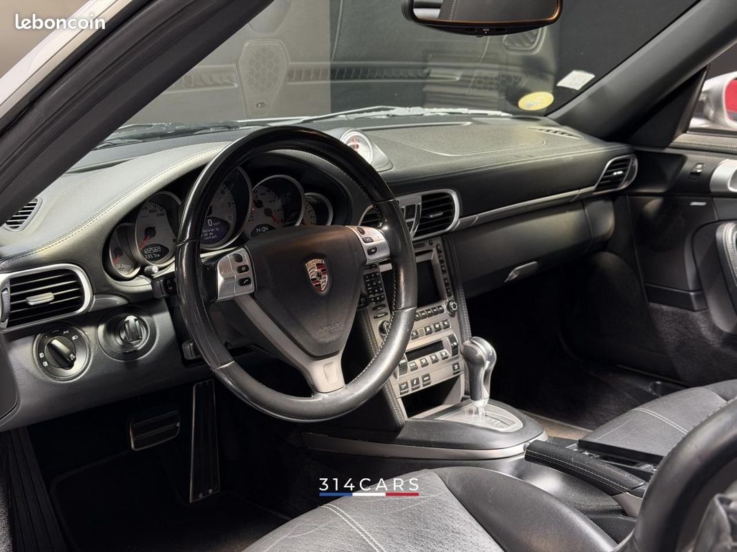 Porsche 911 997 Carrera 4S 2008 — vue 4