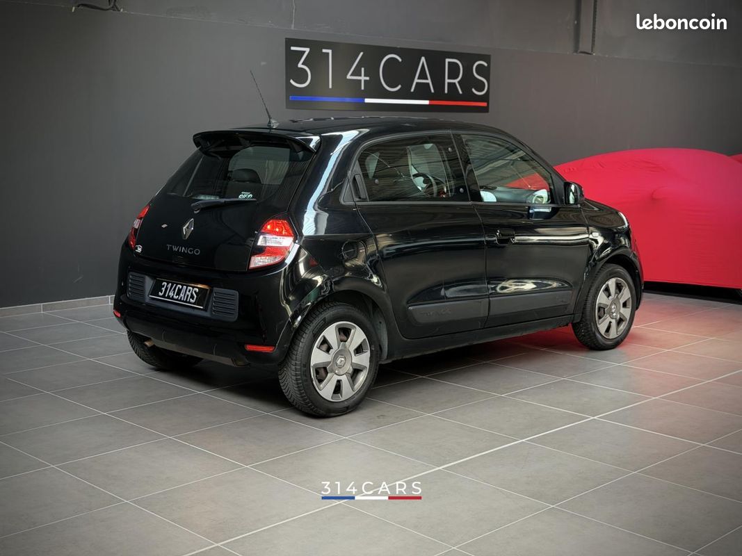 Renault Twingo III 1.0 SCe 70 Zen 2016 — vue 2